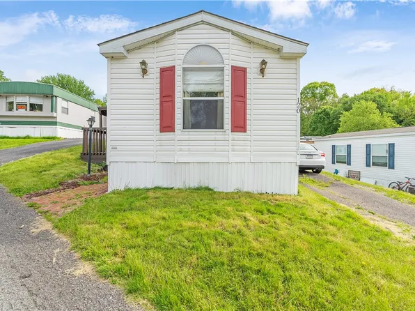 120 New Moon Dr, Oakdale, PA 15071