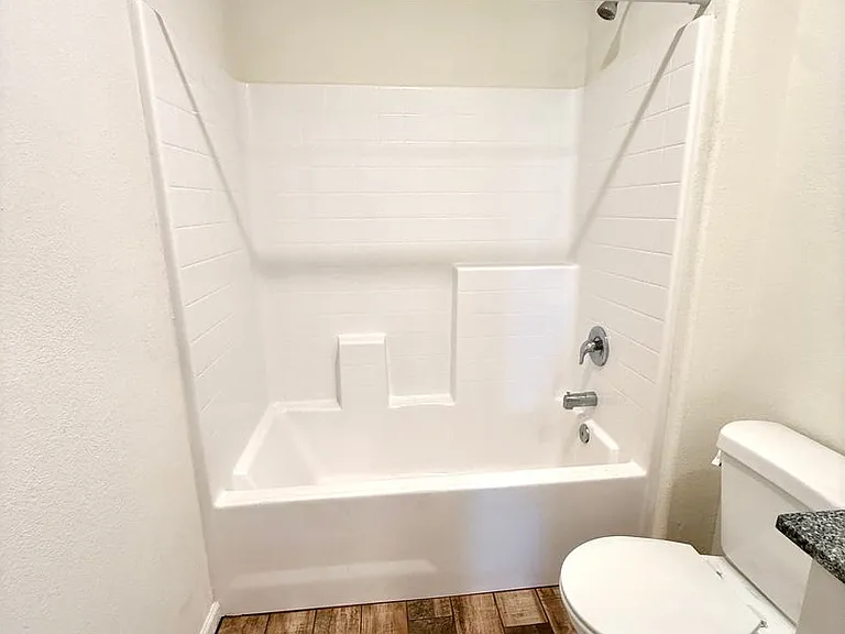 2208 E Clear Creek Dr — Photo 23
