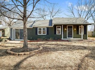 8605 Larsen St, Overland Park, KS 66214