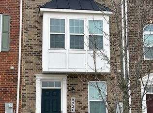 9926 New Pointe Dr, Upper Marlboro, MD 20774