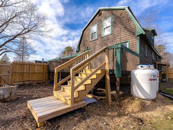 86 Poliquin Avenue, Auburn, ME 04210