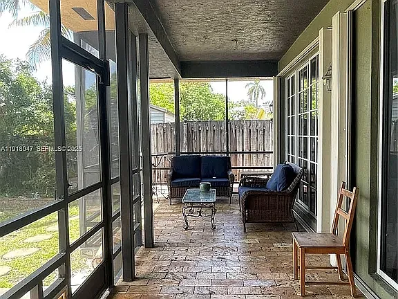 232 SW 7th Ave — Photo 19