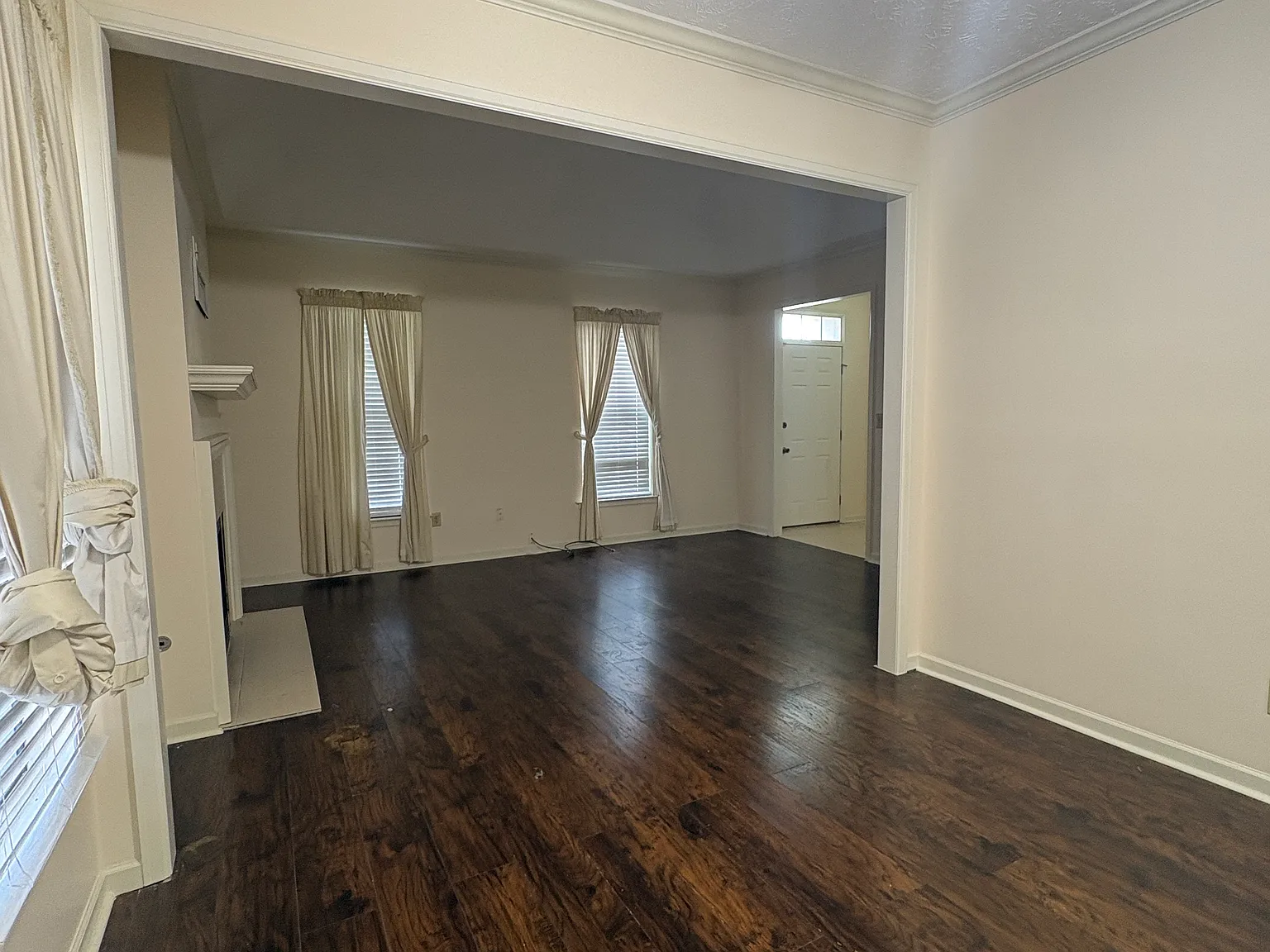 2041 Station Ct — Photo 2