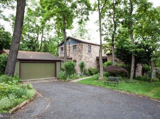 1825 Crums Mill Rd, Harrisburg, PA 17110