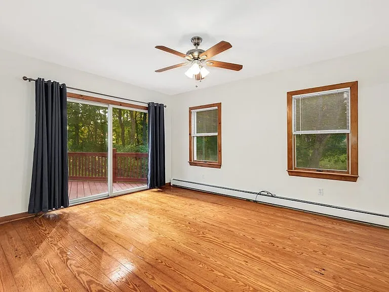90 E Main St #1 — Photo 12
