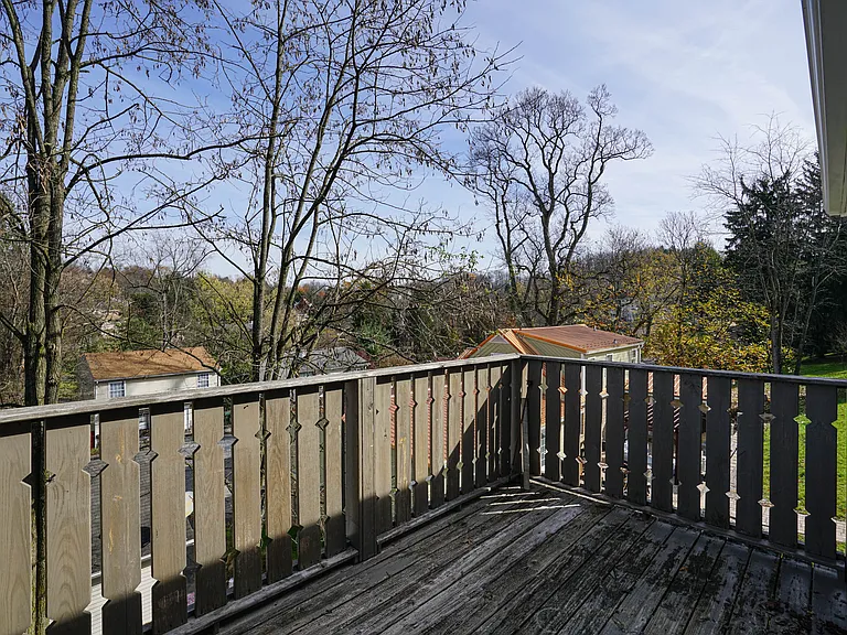 256 Spring St — Photo 17