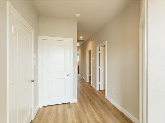 2nd image of 1016 Tillman Ln