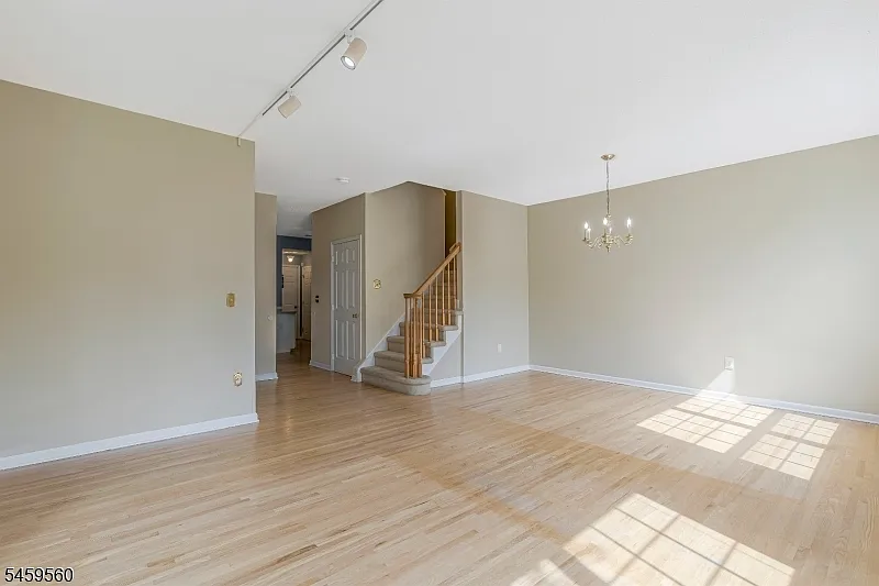 2 bed, 2.5 bath, $3,500 — Photo 3