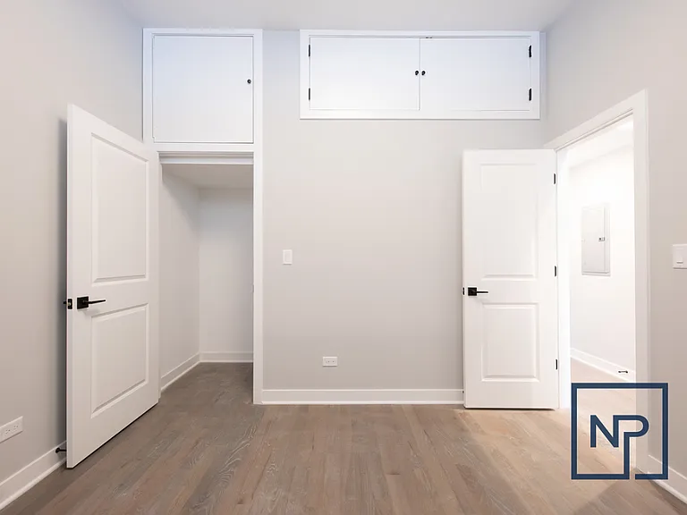 1637 W Chicago Ave #201 — Photo 7