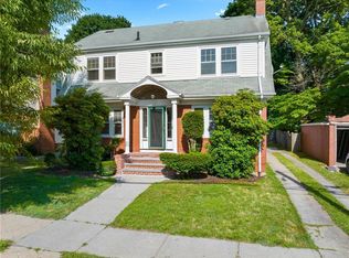 9 Lyndhurst Ave, Providence, RI 02908