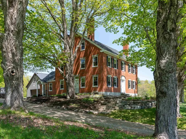 4 Thompson Mill Road, Lee, NH 03861