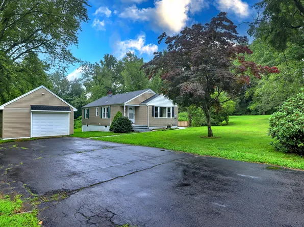 349 Twin Lakes Road, North Branford, CT 06471