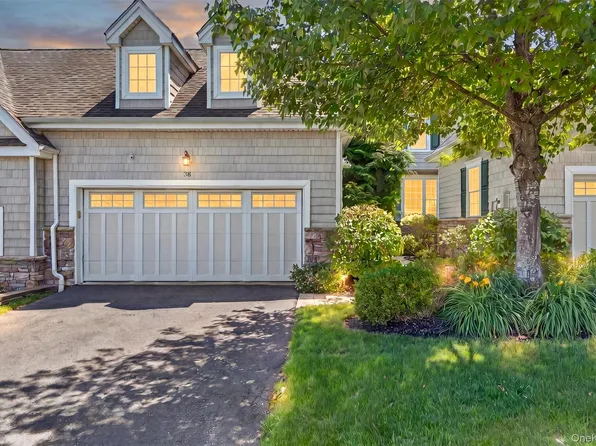 38 Pinehurst Circle, Monroe, NY 10950
