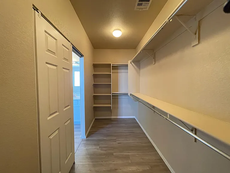 4120 E Torrey Pines Ln — Photo 11