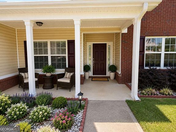 2nd image of 72 Wayne Meadows Ct
