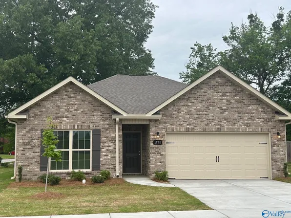 1795 Stampede Cir, Huntsville, AL 35803