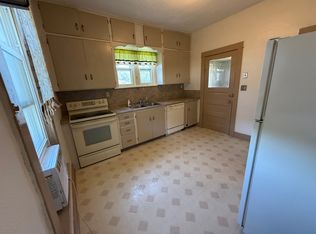 620 N Kline St #1, Aberdeen, SD 57401