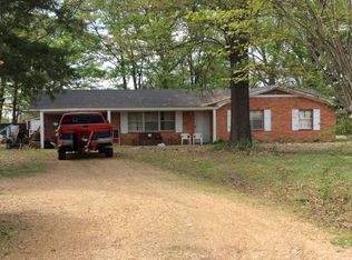 271 Barksdale Dr, West Point, MS 39773