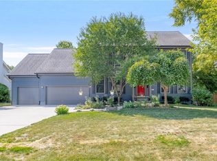 12844 Lincoln Ave, Clive, IA 50325