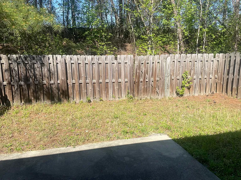 605 Goodale Ln — Photo 19
