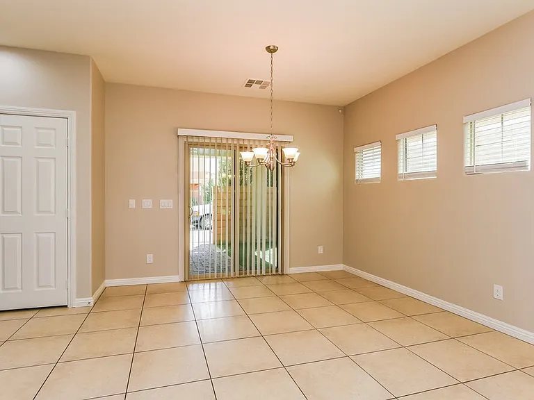 9519 Vega Carpio Ave — Photo 5