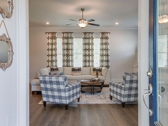 Granny White by Regent Homes