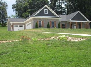 138 Boones Station Rd, Johnson City, TN 37615