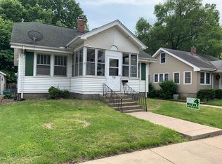 726 E Corrington Ave, Peoria, IL