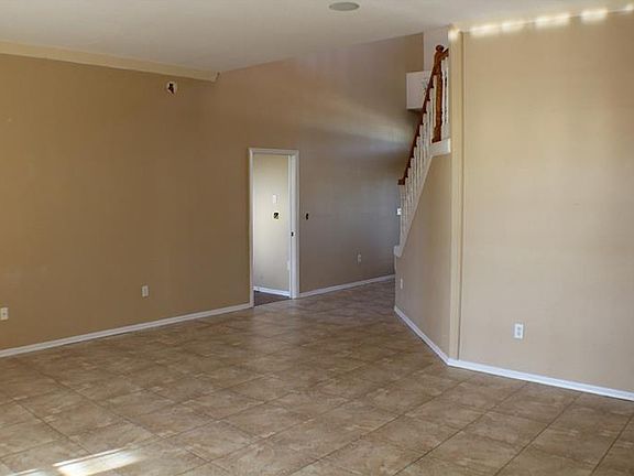 4th image of 4060 Misty View Dr