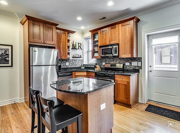 3rd image of 2705 N Mildred Ave APT 2C