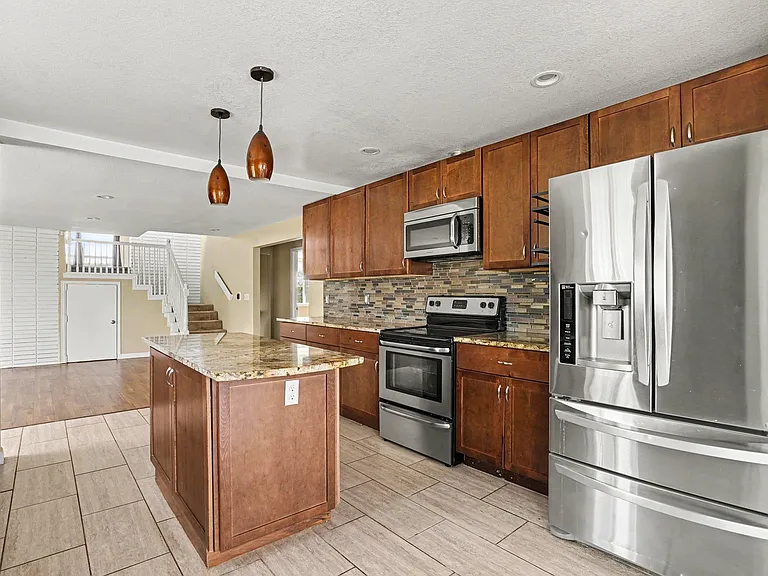 5045 Eliot St — Photo 10