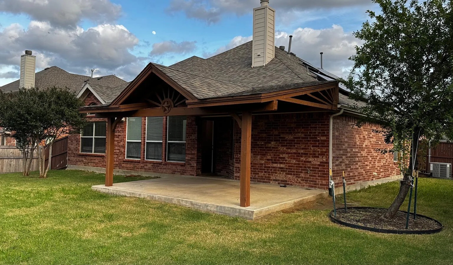 3 bed, 1974 sqft, $2,850 — Photo 4