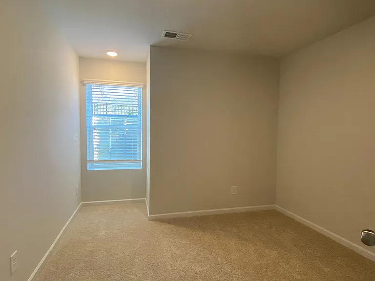 2227 Statesville Ave — Photo 22