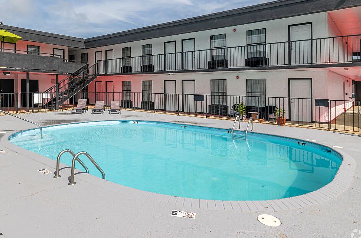 2nd image of 1000 S Futrall Dr #133