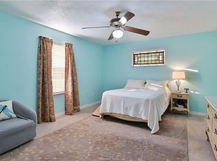 9776 Calhoun Rd, Bryan, TX 77808