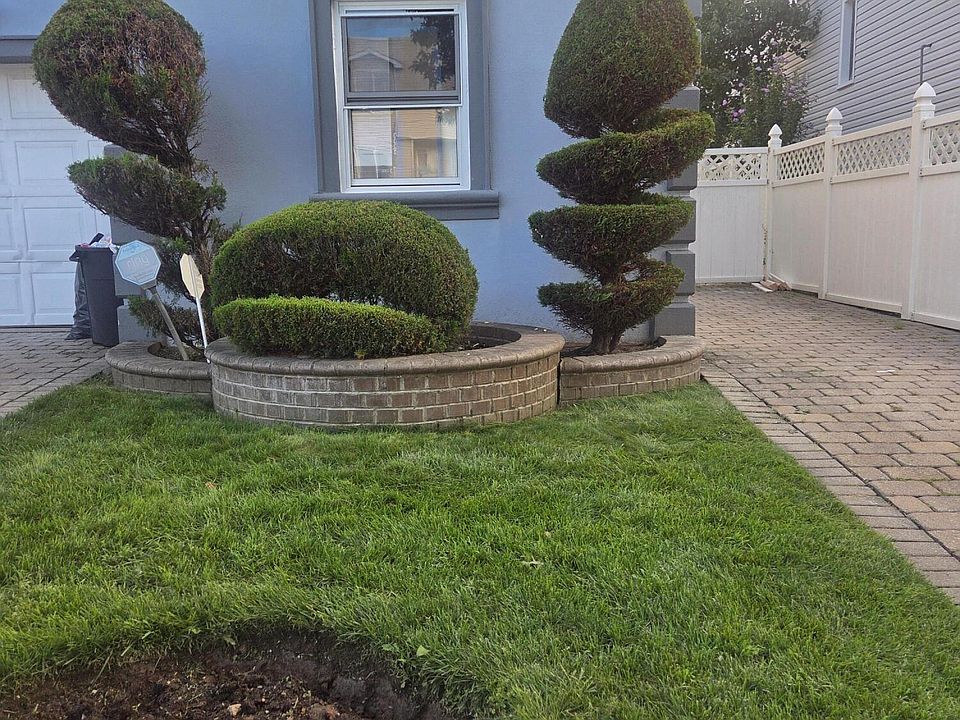 2nd image of 32 Furness Pl Floor 1