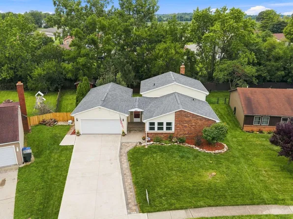 5723 Greendale Dr, Galloway, OH 43119
