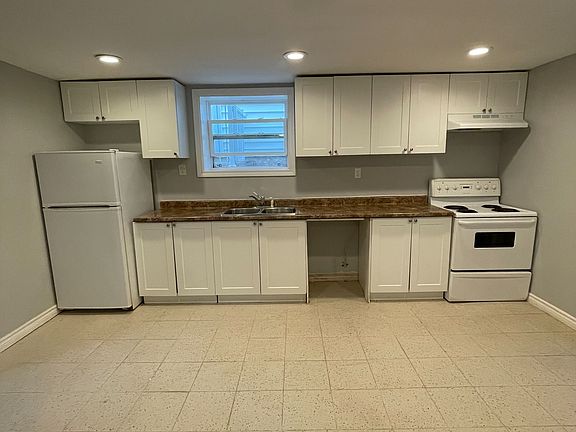 4th image of 8 Birch Tree Cres