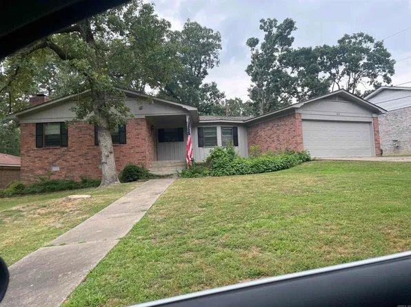 8116 Alvin Ln, Little Rock, AR 72227