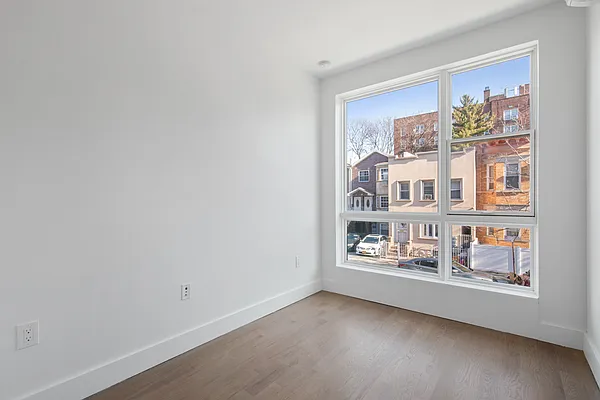 Rented by Douglas Elliman | media 16