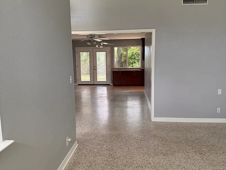 3501 Summit Blvd — Photo 11