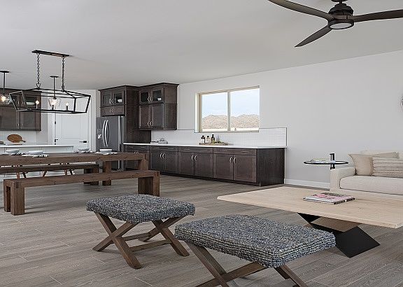 Legacy at Hudson - Claridge Interior Image 2