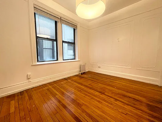 Rented by Pear NYC LLC | media 4
