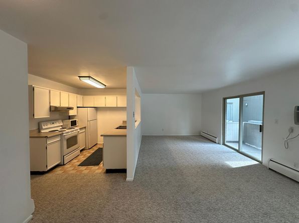 1895 Alpine Ave APT B3
