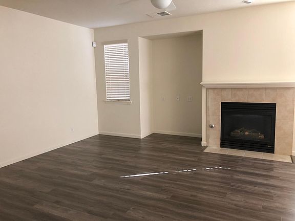 3rd image of 1468 Mesa Creek Dr