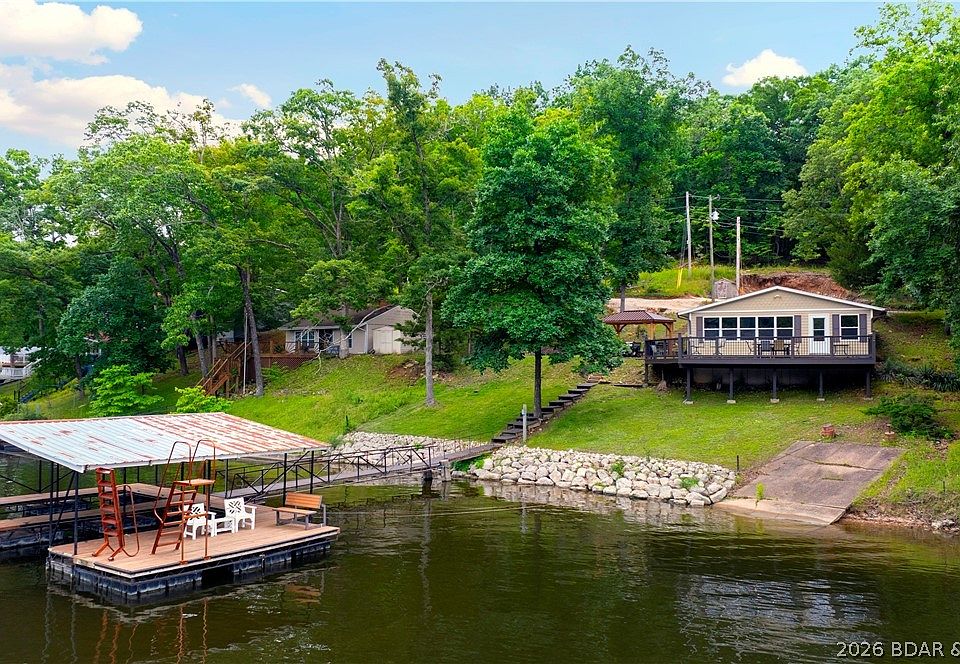 1st image of 695 Montgomery Hill Dr
