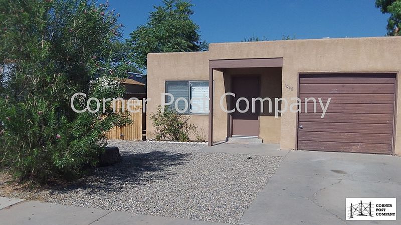 1st image of 1046 Draco Ave SW