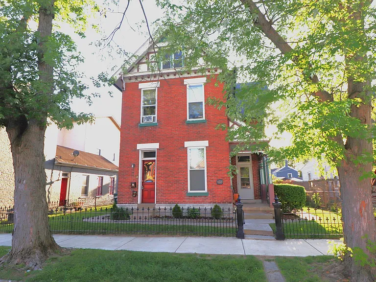 314 S 4th St — Photo 3