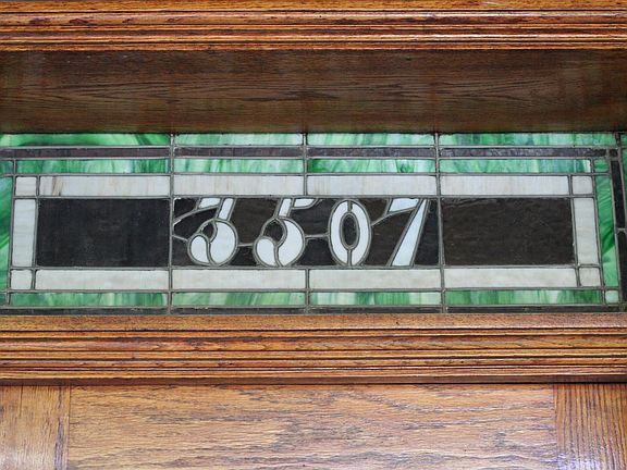 2nd image of 3507 N Oakley Ave #1