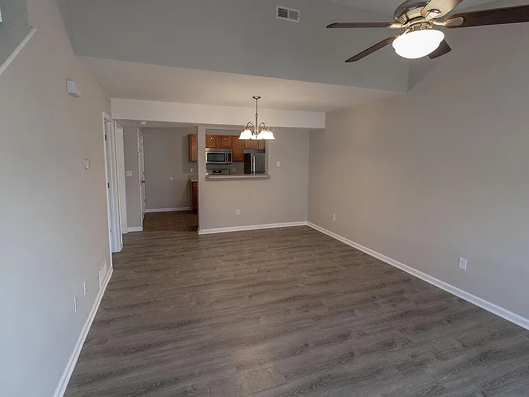 1403 Bodie Dr — Photo 3
